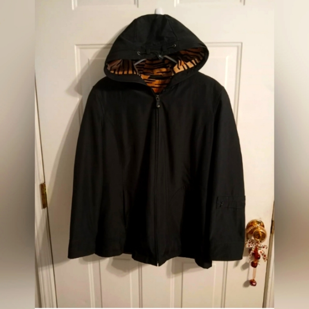 Women's Size Medium vintage Fleet Street black Coat